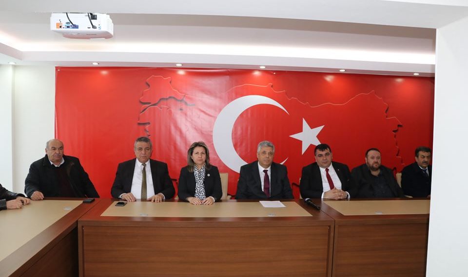 İDLİB’DE GERÇEKLEŞEN HAİN SALDIRI SONRASI MEHMETÇİKLERİMİZE DESTEK OLMAK AMACIYLA ORTAK BASIN AÇIKLAMASI